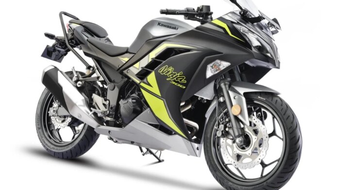 Kawasaki Ninja 300 Price Undercuts KTM RC 390
